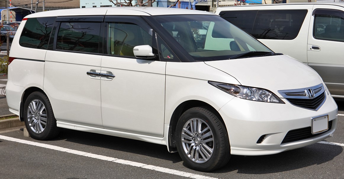 Honda Elysion: MPV Elegan yang Sering Dianggap Alphard Padahal Bukan